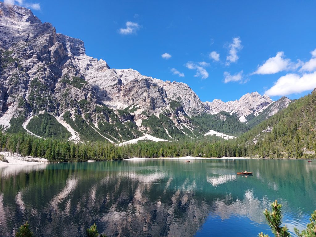 Dolomites, Italy: Lago di Braies/Pragser Wildsee
