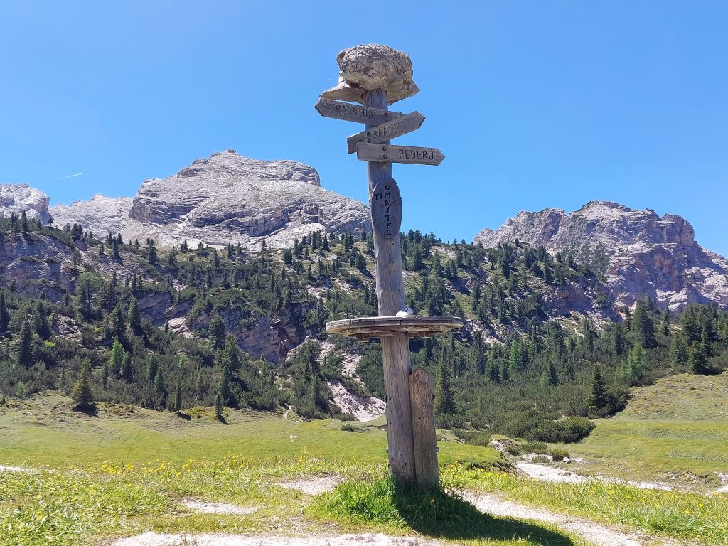 Hiking the Dolomites: from Pederü to Fodara Vedla
